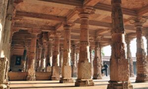 Read more about the article धार में भोजशाला में 92वें दिन भी चला सर्वे, मिले दो अवशेष