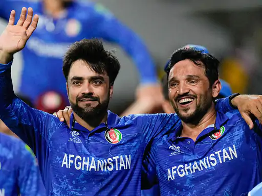 You are currently viewing अफगानिस्‍तान ने बांग्‍लादेश को रौंदकर पहली बार T20 WC के सेमीफाइनल में की एंट्री