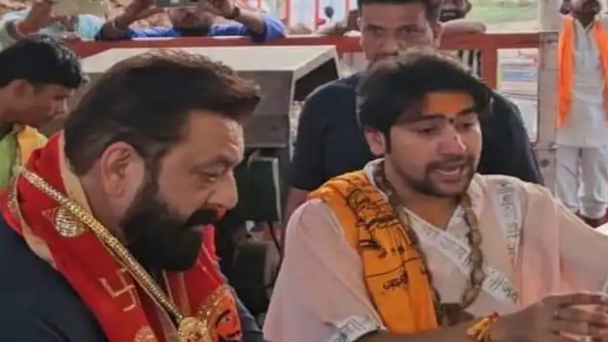 You are currently viewing पंडित धीरेन्द्र शास्त्री को संजय दत्त ने दी जन्मदिन पर बधाई