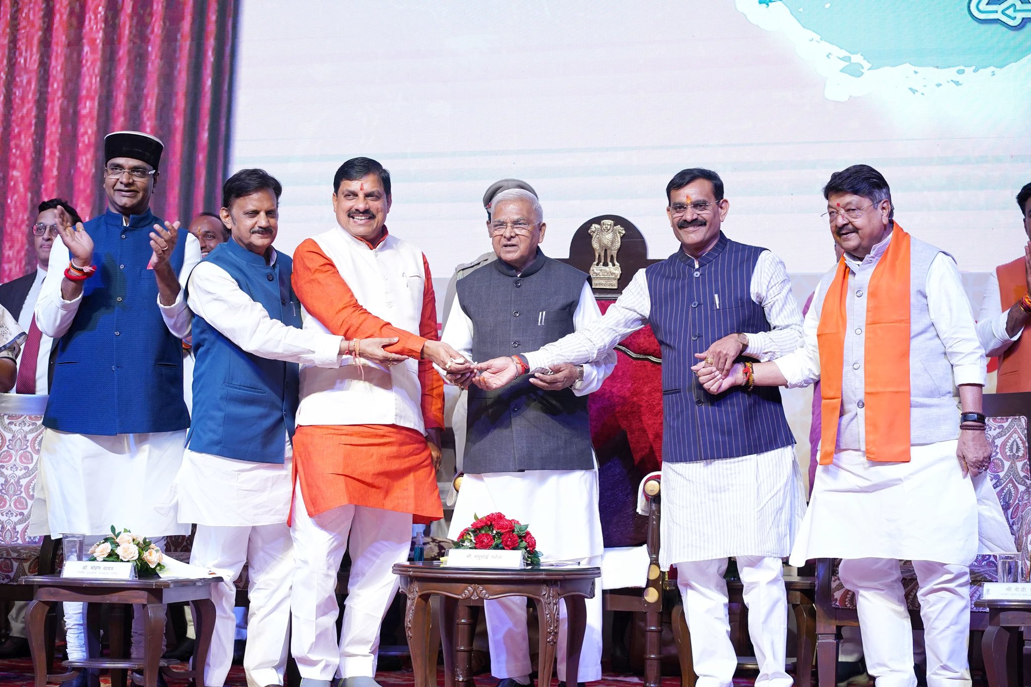 Read more about the article सीएम डॉ. मोहन यादव ने पीएम मोदी को दी जन्मदिन की बधाई; ‘स्वच्छता ही सेवा-2024 पखवाड़ा’ का किया शुभारंभ, जन औषधि केंद्रों का किया उद्घाटन