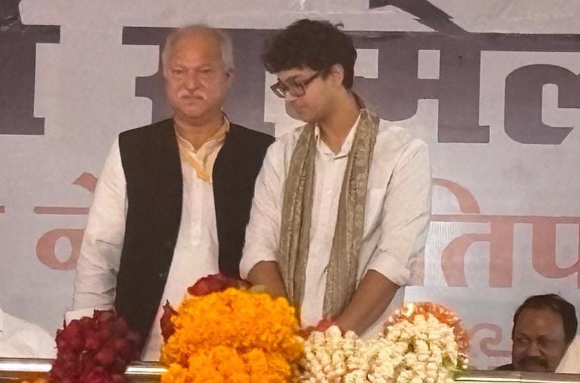 Read more about the article बिहार की राजनीति में सनसनी! कांग्रेस विधायक शकील अहमद खान के बेटे ने की आत्महत्या, पंखे से लटका मिला शव; जांच में जुटी पुलिस