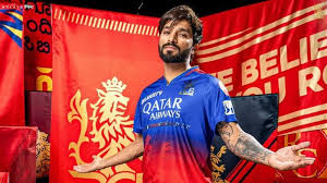 Read more about the article रजत पाटीदार बने RCB के नए कप्तान,  फ्रेंचाइजी ने X पोस्ट कर किया ऐलान; विराट कोहली ने दी बधाई!