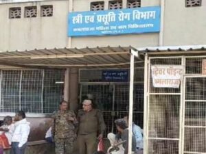 Read more about the article दरिंदगी की हदें पार, शिवपुरी की मासूम से बर्बरता ने झकझोरा प्रदेश: माँ ने लगाई CM से गुहार, बोली- “दरिंदे को जिंदा मत छोड़ो”; डॉक्टर बोले—अगले 48 घंटे अहम