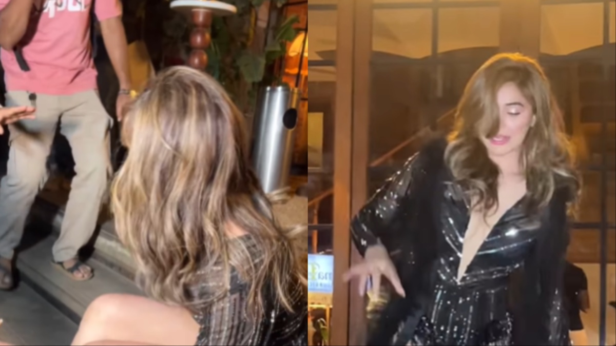 You are currently viewing ग्लैमर, स्टाइल और एक अनहोनी – कंगना शर्मा का हाई हील्स में बैलेंस बिगड़ा, कैमरों के सामने गिर पड़ीं; यूजर्स ने लिए मजे, बोले – “हील्स भी पहनूंगी और मचक-मचक के भी चलूंगी!”