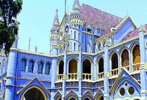 Read more about the article छात्रों को बड़ी राहत: 28-29 अप्रैल को हर हाल में होगी नर्सिंग परीक्षा, कॉलेजों में फर्जीवाड़े और परीक्षाओं में देरी पर हाईकोर्ट ने अपनाया सख्त रुख; हाईलेवल कमेटी को भी किया भंग