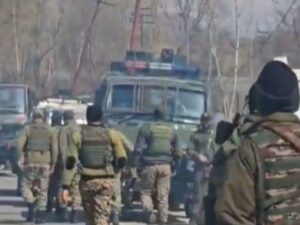 Read more about the article जम्मू-कश्मीर फिर दहला: पहलगाम में पर्यटकों पर आतंकी हमला, गोलीबारी में 6 घायल; सेना का ऑपरेशन शुरू!