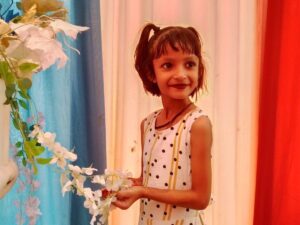 Read more about the article शादी के जश्न में मौत की दस्तक: 7 साल की मासूम बच्ची वाहिनी की नाइट्रोजन पॉट में गिरने से दर्दनाक मौत, आंखें दान कर परिजनों ने रच दी मानवता की मिसाल