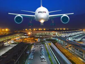 Read more about the article डिफेंस एयरपोर्ट्स पर फ्लाइट की खिड़कियां बंद रखना अनिवार्य: DGCA का बड़ा फैसला, नियम तोड़ने पर कानूनी होगी कार्रवाई!