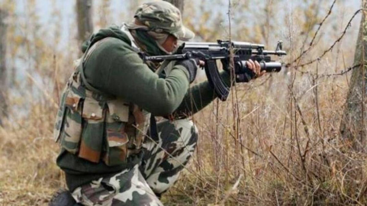 You are currently viewing छत्तीसगढ़-महाराष्ट्र बॉर्डर पर बड़ा नक्सली ऑपरेशन: 4 नक्सली ढेर, भारी हथियार बरामद; सुकमा में भी जारी है मुठभेड़!