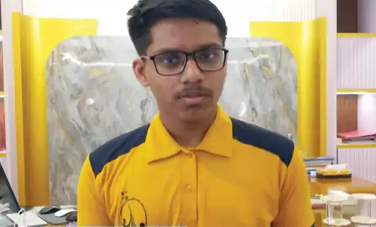 You are currently viewing जेईई एडवांस्ड 2025 रिजल्ट: मप्र के माजिद मुजाहिद हुसैन ने पाई ऑल इंडिया रैंक-3, जबलपुर के देव ने कैमिस्ट्री में किए 100 में से 100 नंबर हासिल!