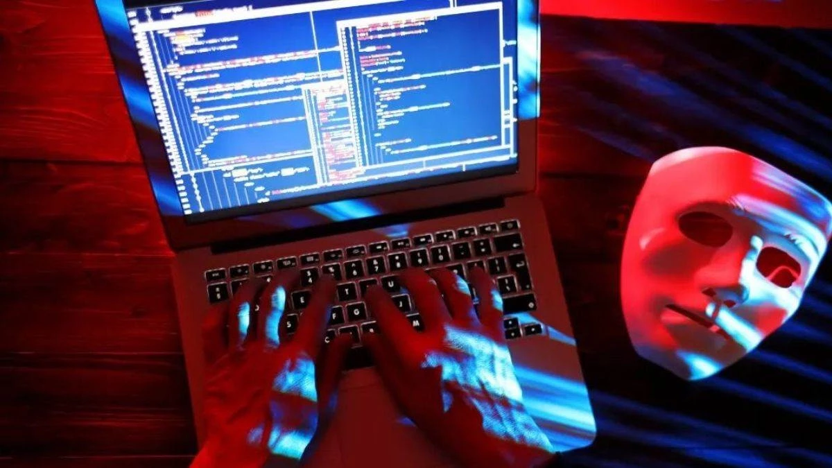 You are currently viewing डिजिटल अरेस्ट का शिकार हुए जबलपुर के बुजुर्ग, साइबर ठगों ने पुलिस बनकर 45 लाख ठग लिए; 24 घंटे ‘कैमरे के कैद’ में रखा!