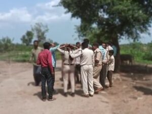 Read more about the article मैहर में अतिक्रमण हटाने गई महिला कॉन्स्टेबल पर डंडे से हमला, सिक्योरिटी गार्ड को काट खाया; दो महिलाएं आरोपी!