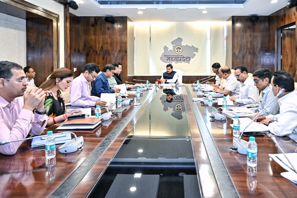 You are currently viewing मध्यप्रदेश में दुग्ध उत्पादन दोगुना करने का रोडमैप तैयार, सीएम मोहन यादव ने गौशालाओं को आत्मनिर्भर बनाने दिए निर्देश; सीएम यादव की अध्यक्षता में गौ संवर्धन बोर्ड की बैठक संपन्न!