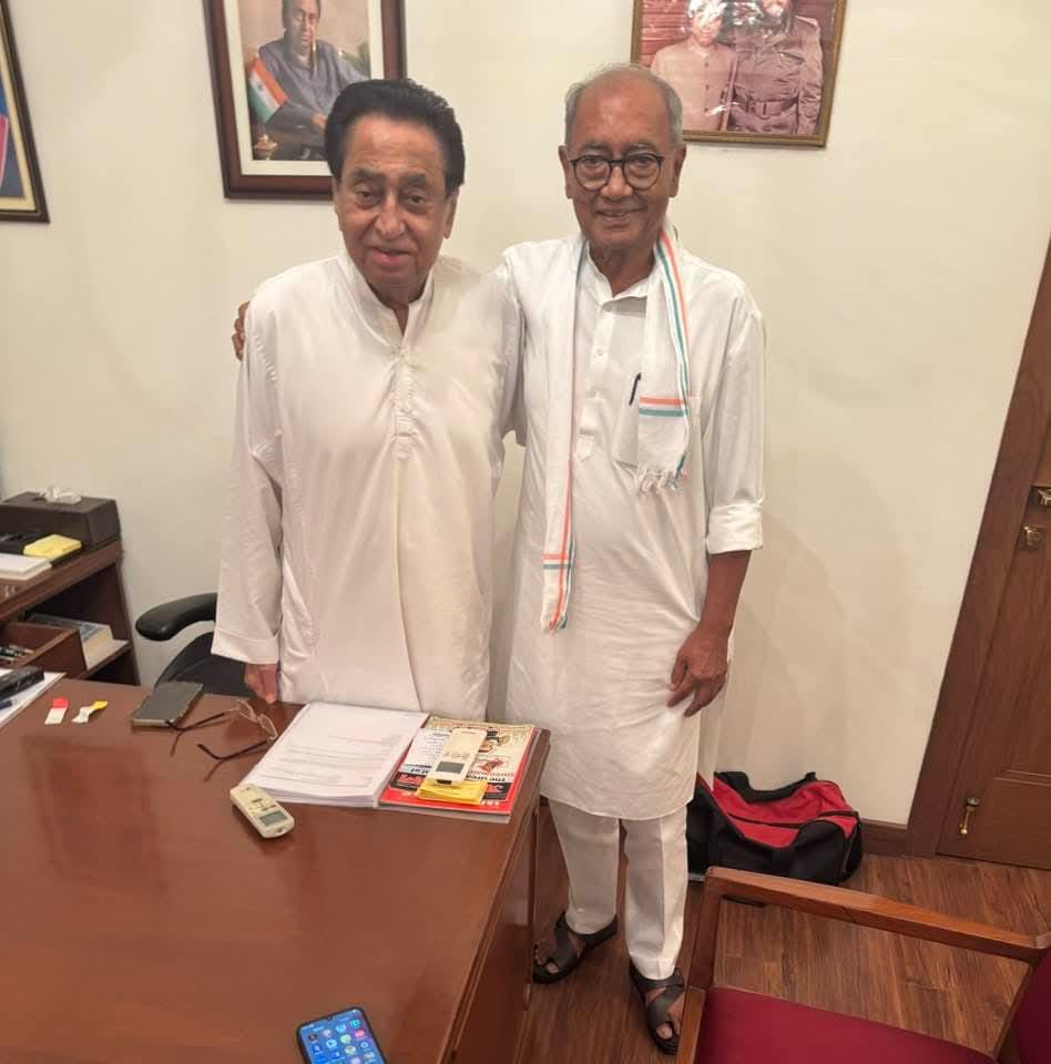 You are currently viewing दिग्विजय ने कमलनाथ के लिए लिखा- हमारे बीच मनभेद नहीं