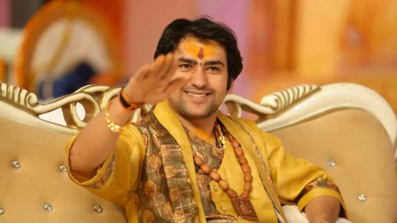 You are currently viewing ‘वेद न मानने वालों के बच्चे जावेद-नावेद बनेंगे…’ हिंदू राष्ट्र के बाद अब सनातन को लेकर बागेश्वर बाबा ने बताया अपना बिग प्लान