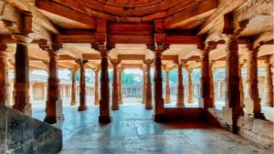 Read more about the article धार भोजशाला पर ASI की रिपोर्ट हाईकोर्ट में पेश, 11वीं–13वीं शताब्दी के साक्ष्यों का उल्लेख