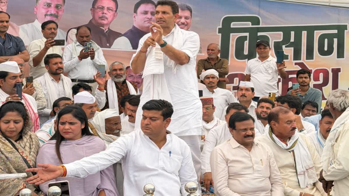 You are currently viewing MP में गेहूं खरीदी पर सियासत गरम: कांग्रेस का 7 मई को हाईवे जाम आंदोलन, 11 जिलों में यातायात प्रभावित होने की आशंका