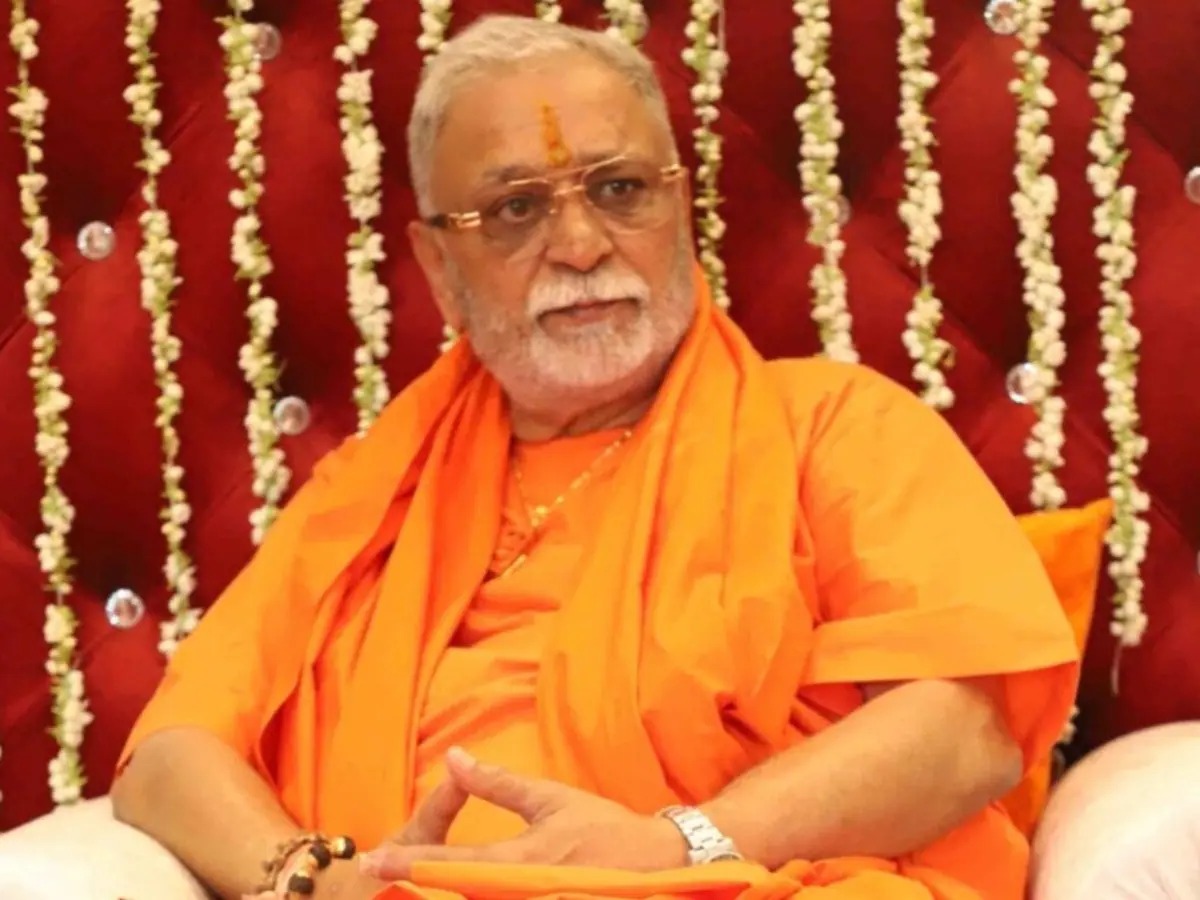 You are currently viewing उज्जैन में महामंडलेश्वर सुमनानंद को फिर मिली धमकी, पत्र में गंभीर अंजाम भुगतने की चेतावनी