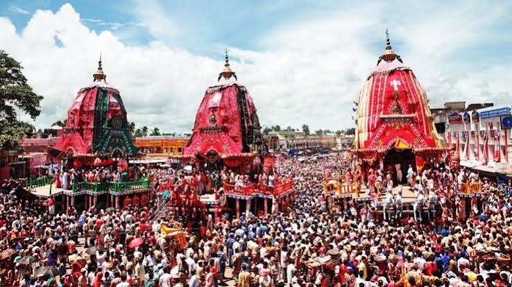 You are currently viewing पुरी रथयात्रा की परंपरा पर उठा विवाद: गजपति महाराज ने राष्ट्रपति-प्रधानमंत्री को लिखा पत्र, ISKCON के अलग आयोजन पर जताई आपत्ति