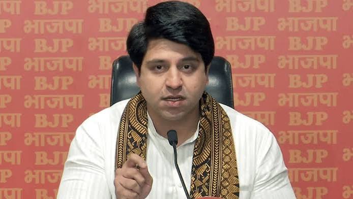 Read more about the article शहजाद पूनावाला ने BJP से फिर मांगा इस्तीफा, बोले- पार्टी छोड़ रहा हूं, विचार और व्यक्ति नहीं