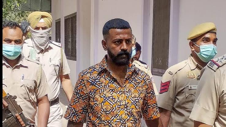 You are currently viewing जेल से फिर चिट्ठी, AAP पर नए घोटालों के आरोप लगाने की चेतावनी
